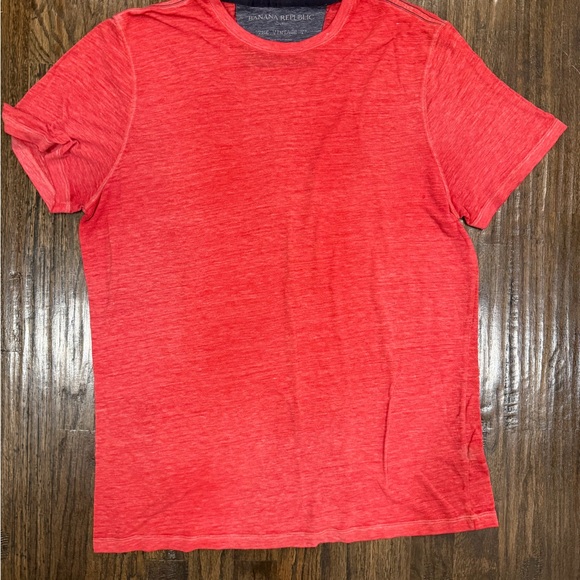 Banana Republic Other - Banana Republic Men’s Heather Red Short Sleeve Crew Tee